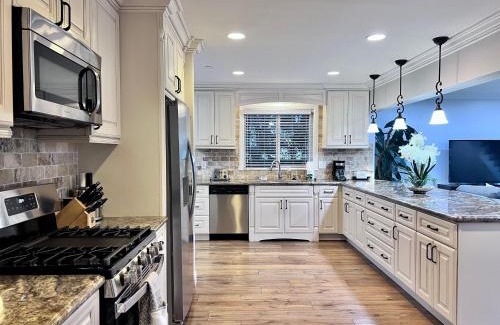Southwest Anaheim Casa | Destination #28