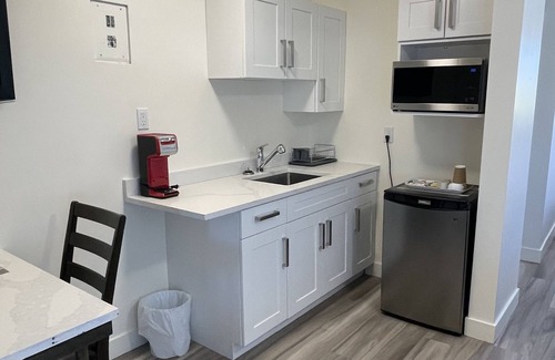East Kootenay Hotel | Destination Inn