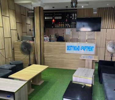 Warri Apartamento | Destymond Apartment warri