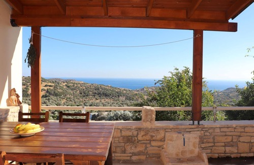 Triopetra Casa | Idílico sobre el mar y la extensa playa de arena de Triopetra, se encuentra el