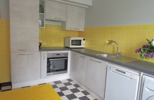 Sisteron Casa | Casa independiente con piscina privada, se admiten mascotas.