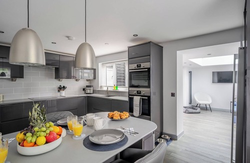 Ashbocking Casa | Detached House in Quiet Suffolk Village - Pets Allowed