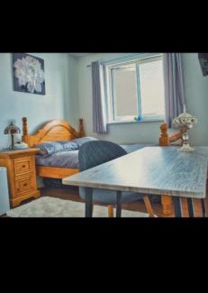 Clydebank Casa | Detached House with a private en suite room