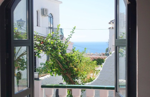 Nerja Villa | Villa independiente con piscina privada y vistas al mar / montaña en El Capistrano Village