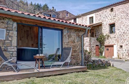 Saint-Julien-Molin-Molette Casa | Deux gîtes confortables avec terrasse et Wi-Fi en pleine campagne - FR-1-496-334