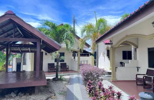 Lubok Buaya Hotel | Dhania Cenang Beach Motel