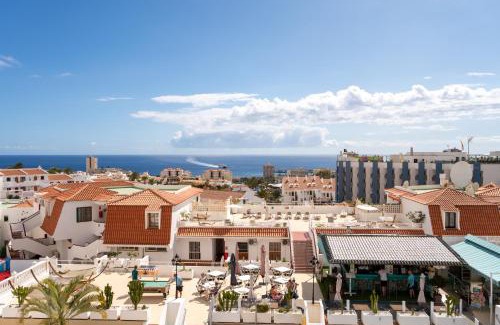 Los Cristianos Apartamento | Diamante Azul - Pool & Sea View, Heated Pool