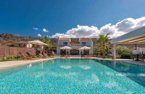 Chromonastiri Villa | Villa Diamante con piscina