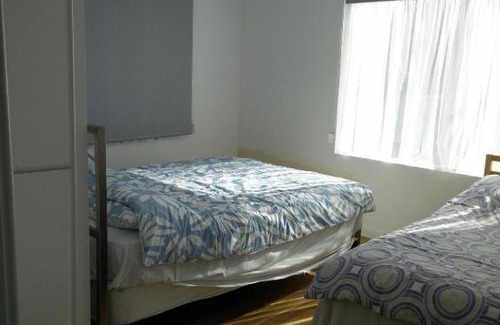 Dianella Casa | DIANELLA Budget Rooms Happy Place to Stay