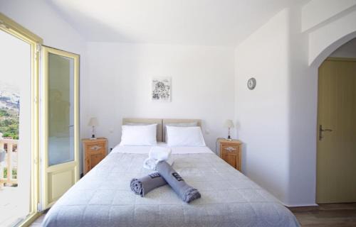 Katapola Apartamento | Diasino Apartments and Car Rental