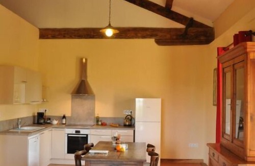 Poilhes Apartamento | Die Vinauberge - Sauvignon: Loft in Historischem Weinkeller am Canal du Midi