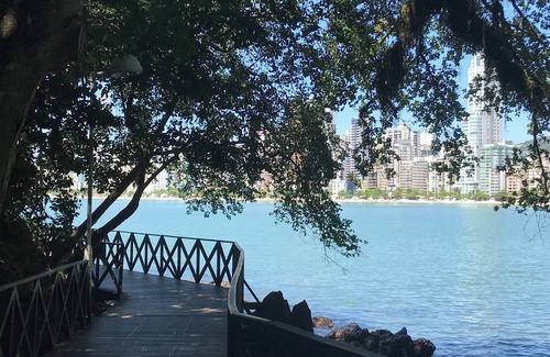 Centro Apartamento | TURISTAS BETO CARREIRO excelente ajuste London Bal Camboriú, a 180 m del paseo marítimo,