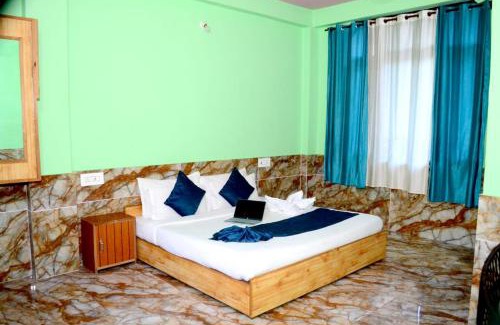 Old Manali Hotel | Dil Gardan Gardan