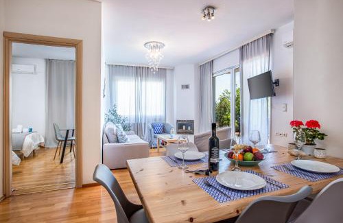 Daratsos Casa | DIMITRA apartment with private pool and sea view -the ground floor of a two storey building