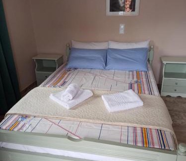 Petalidi Apartamento | Dimitra's Little House