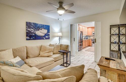 New Smyrna Beach Apartamento | Direct Beach Access NSB Condo with Community Perks