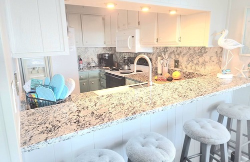 Ash Condominio | Direct OCEANFRONT View- Ocean Pier1 -2-bd/2 bath N. Myrtle Beach, Windy Hill!