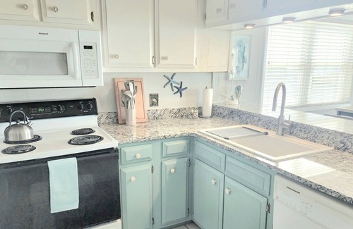 Ash Condominio | Direct OCEANFRONT View- Ocean Pier1 -2-bd/2 bath N. Myrtle Beach, Windy Hill!