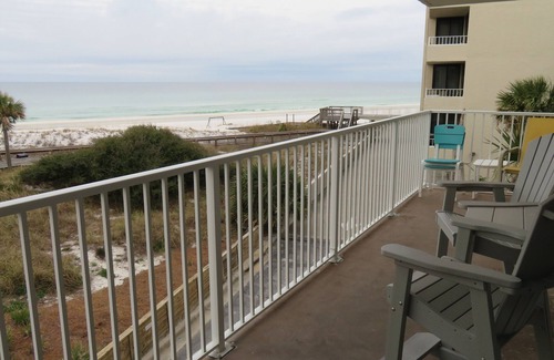 Gulf Lagoon Beach Condominio | Condominio frente al mar en las hermosas arenas blancas como el azúcar de Panama City Beach.