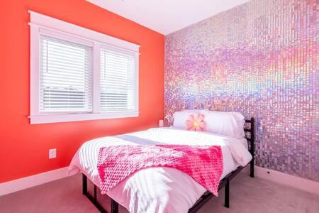 Cleveland Park Casa | Disco Dollhouse - East Nashville + 2 8 mi Downtown