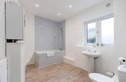 Ushaw Moor Casa | *Discounts/Contractors/WIFI/Free Parking/Smart TV