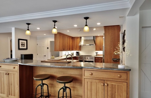 Lenox Dale Casa | Discover AppleCreek. Newly renovated, Views, 3 miles to Tanglewood. sleeps 10.