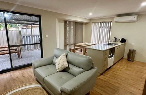 South Bunbury Casa | ### Discover Comfort and Convenience at South Bunbury Holiday Home: Your Ideal Getaway