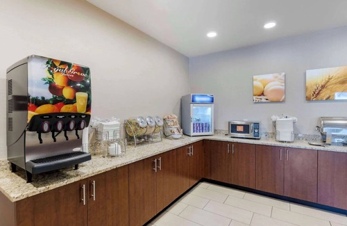 Loveland Casa | Discover Comfort in 2 Classic Suites Close to Loveland Sports Park