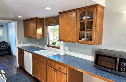 St. Maries Casa | Discover St. Maries charm in our spacious 3-bedroom retreat