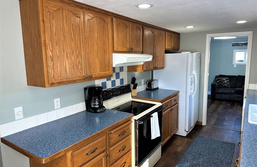 St. Maries Casa | Discover St. Maries charm in our spacious 3-bedroom retreat