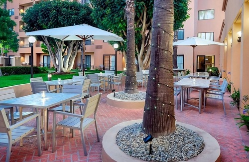 Torrance Casa | Discover the Best of the West Coast! Pet-friendly! Free Parking!
