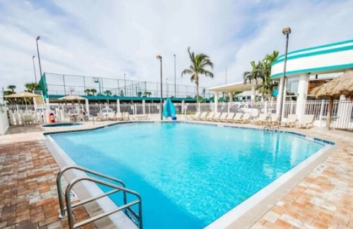 Banana River Estates Complejo | Discovery Beach Resort - Spacious 2 Bedroom W/ Full Kitchen