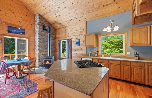 Glacier Casa | Dislodge at Mt. Baker.