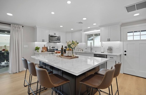 Placentia Casa | Disney Close-Luxury/2Kings/Elsa &Toy Story themes