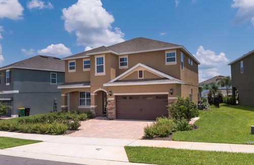 West Kissimmee Villa | Disney Dreams Luxury Private Water Park 6 Bedroom Villa by RedAwning
