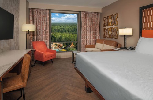 Bay Lake Hotel | Disney's Coronado Springs Resort