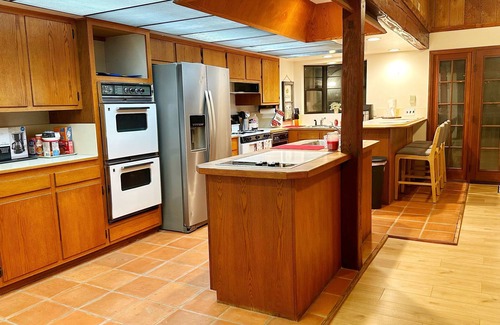 Westminster Casa | Disney&Socal Beaches, MidwayCity With 3 beds and 2 baths