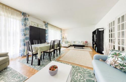 Maisons-Alfort Apartamento | Disponible - 5mn Paris - Gare à Pied - Jardin Terrasse - 6 pers - Centre Ville - Proche tous Commerces et transports - Wifi