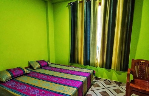 Manikaran Cama Y Desayuno | DIVINE CONNECTION GUEST HOUSE KASOL- PET FRIENDLY