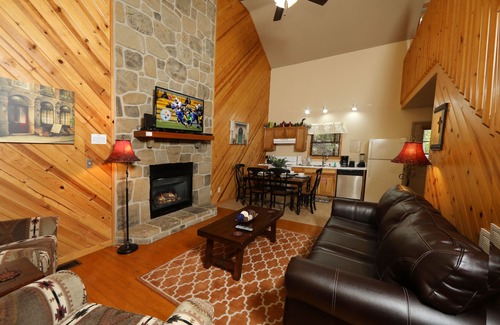 Gatlinburg Chalet De Esquí | Divine Escape - Two Bedroom Chalet