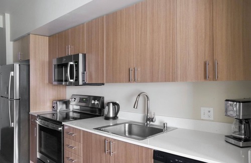 Northeast Bellevue Apartamento | Divine Redmond Jr 1BR w/ BBQ & Gym, nr Shopping, by Blueground