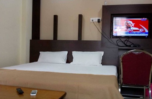 Hyderabad Apartamento | DIVYA LODGE HOTELS ROOMS NSR HOTELS SERVICES COMPANY NSR TOURSIM TOURS TRAVELLIN