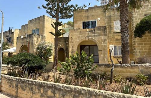 Xlendi Apartamento | Djamant - Family Friendly Maisonette