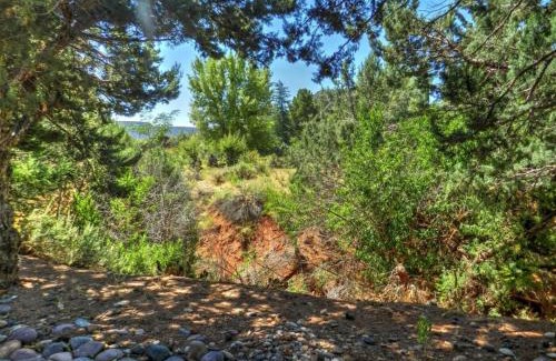 Oak Creek Casa | Do Not Book This Home