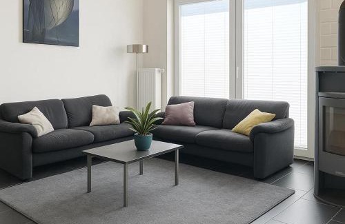 Nordhorn Casa | Dock 61 - tolles Ferienhaus für bis zu 4 Personen mit Kaminofen und Sauna - Haustiere herzlich willkommen, direkt am Wasser gelegen