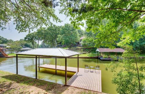 Cedar Creek Reservoir Casa | Dock and Fire Pit Cedar Creek Lakefront Retreat!
