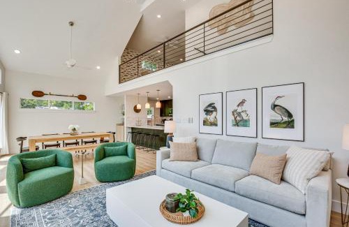 Cedar Creek Reservoir Casa | Dock and Fire Pit Cedar Creek Lakefront Retreat!