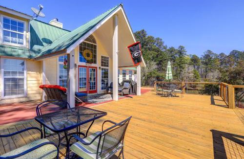 Milledgeville Casa | Dock and Fire Pit Stunning Lake Sinclair Home!