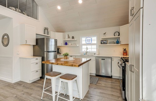 Ashville Casa | Dock, Deck & Fire Pit! Chautauqua Lake Retreat