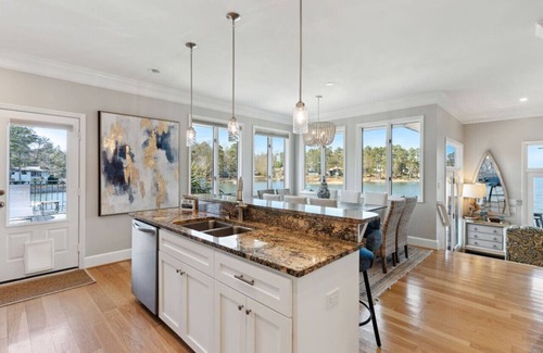 Lexington Casa | Dock Holiday on Lake Murray